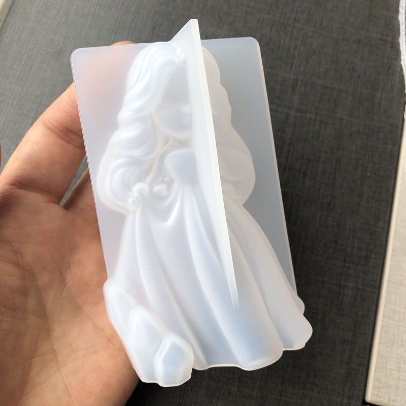 3D Cute Princess Silicone Cand - Candle Making Supplies Kit のレビューと価格